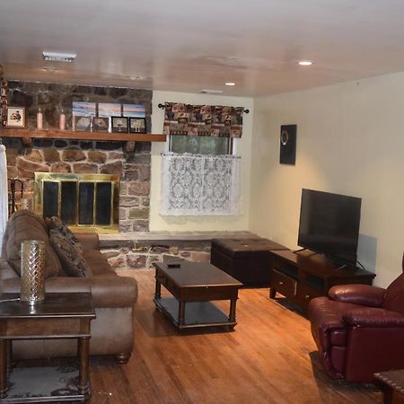 5 Bdr Cabin Game Rm Large Deck Fireplace Firetable Lake Harmony Exteriér fotografie